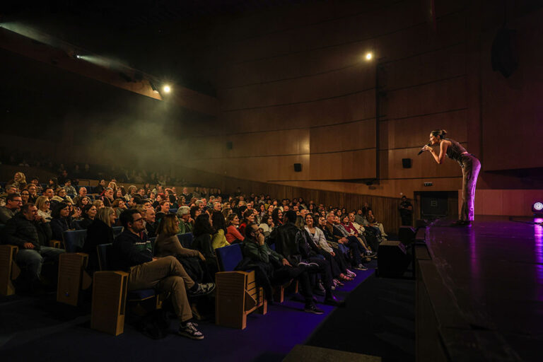 Nena em concerto no Fórum Luísa Todi