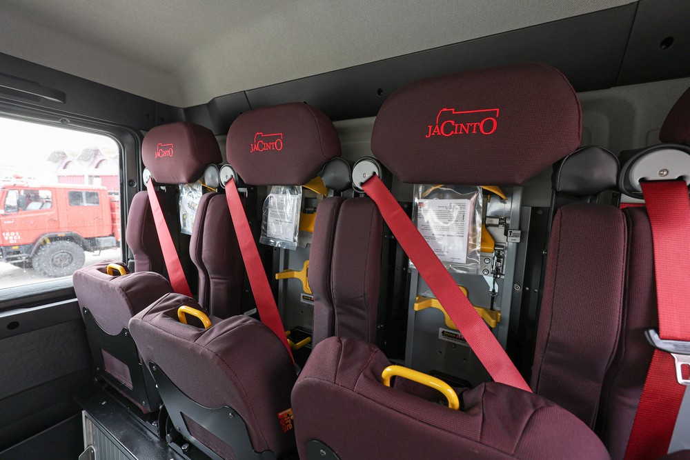 Novo veículo urbano de combate a incêndios da Companhia de Bombeiros Sapadores de Setúbal