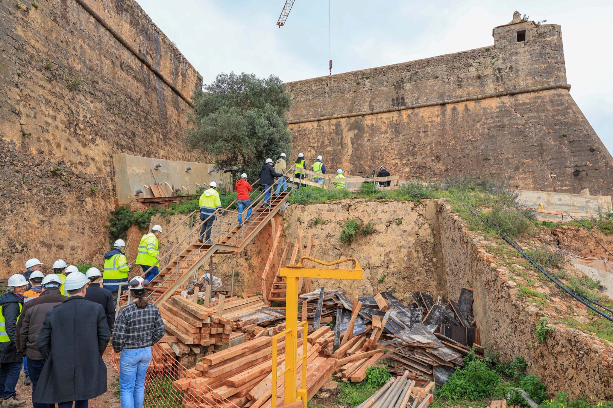 Obras de reforço estrutural da encosta do Forte de São Filipe - Visita técnica da Ordem dos Engenheiros