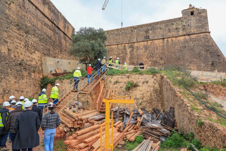 Obras de reforço estrutural da encosta do Forte de São Filipe - Visita técnica da Ordem dos Engenheiros