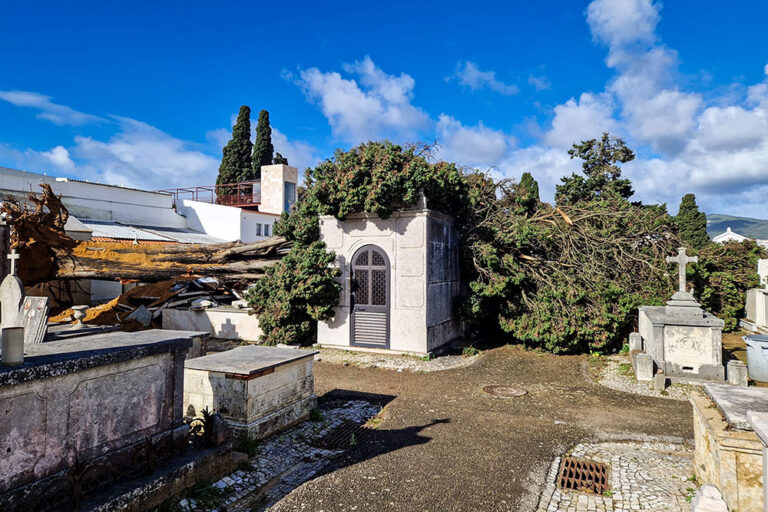 Depressão Martinho - mau tempo - Cemitério da Piedade