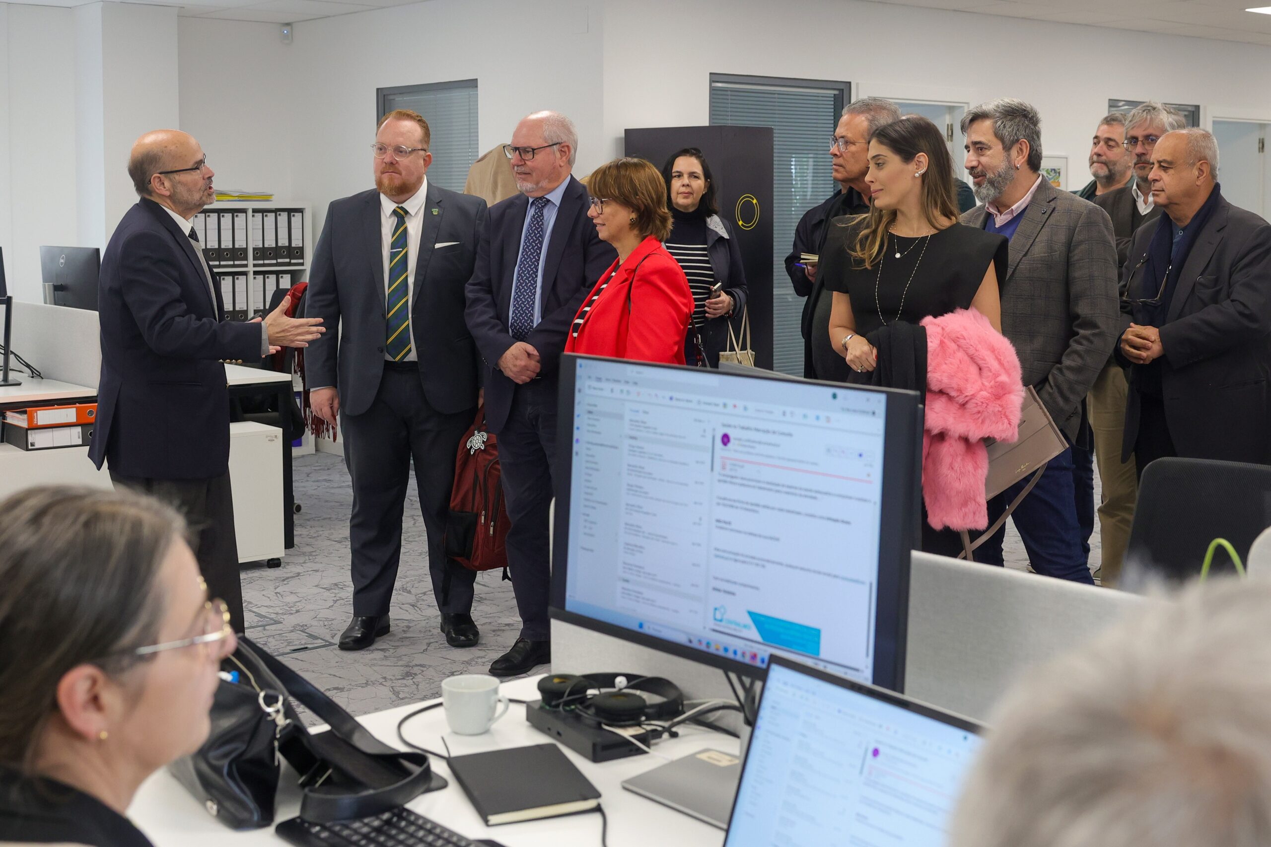 Delegação do Estado brasileiro do Rio Grande do Norte visita AML - Presidente da Câmara, André Martins, primeiro secretário da AML, Carlos Humberto de Carvalho, presidente dos TML, Faustino Gomes, secretária de Estado e subsecretária de Estado do Turismo do Rio Grande do Norte, Marina Marinho e Solange Araújo, secretário de Estado do Desenvolvimento Económico, Hugo Fonseca, e deputado da Assembleia Legislativa Hermano Morais