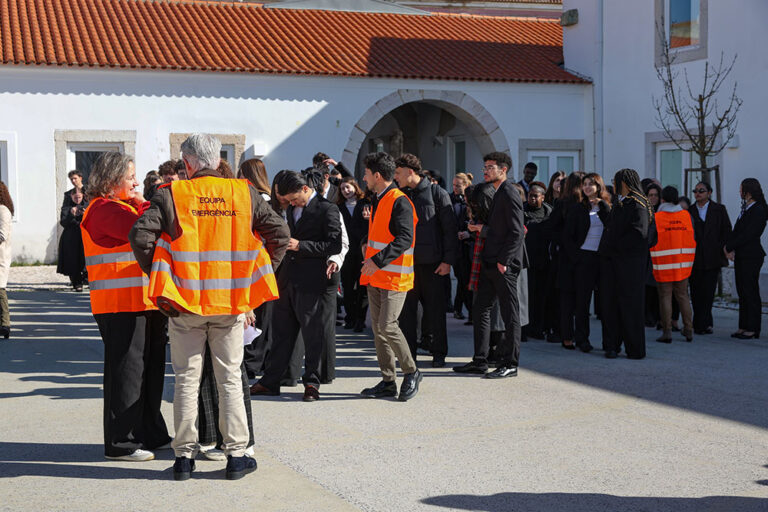 Simulacro de incêndio | Escola de Hotelaria e Turismo de Setúbal