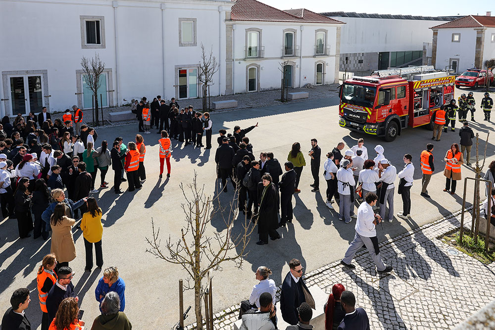 Simulacro de incêndio | Escola de Hotelaria e Turismo de Setúbal