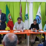 “Ouvir a População, Construir o Futuro” - Reunião com moradores da freguesia de São Sebastião - Presidentes da Câmara, André Martins, e da Junta de Freguesia de São Sebastião, Luís Matos, vice-presidente da Câmara, Carla Guerreiro, e vereadora Rita Carvalho