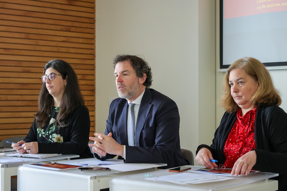 Serviços de Atendimento e Acompanhamento Social - reunião 3 de abril