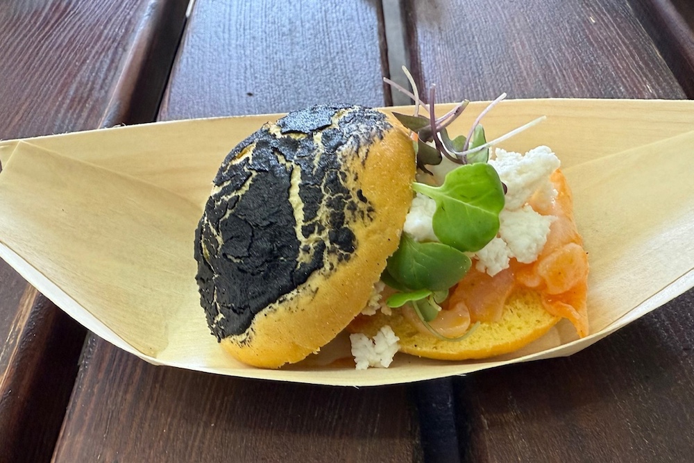 29.ª edição do Festival Queijo, Pão e Vinho - Showcooking no âmbito da Semana do Choco 2025, com o chef Luís Alves e quatro alunos da Escola de Hotelaria e Turismo de Setúbal