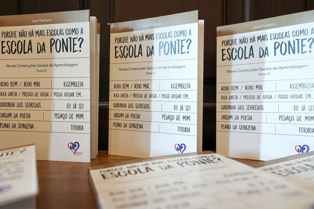 Professor e pedagogo José Pacheco deu conferência em Setúbal