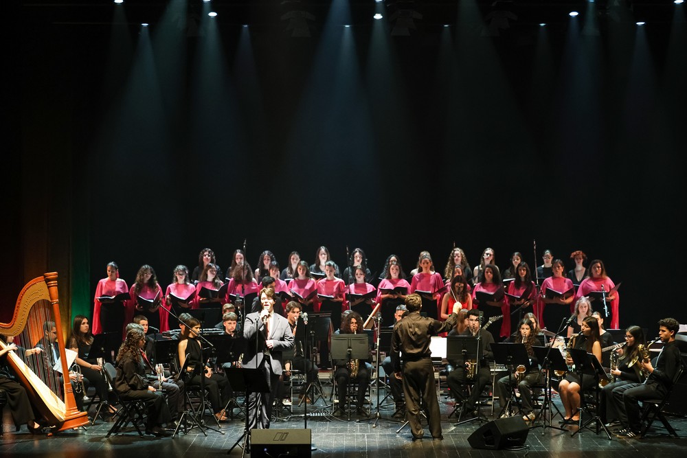Festival Internacional de Música de Setúbal - Concerto de abertura - “Sem Playback”, pela Orquestra Ligeira do Conservatório Regional de Palmela, com a participação de B-Voice e do Coro Feminino TuttiEncantus