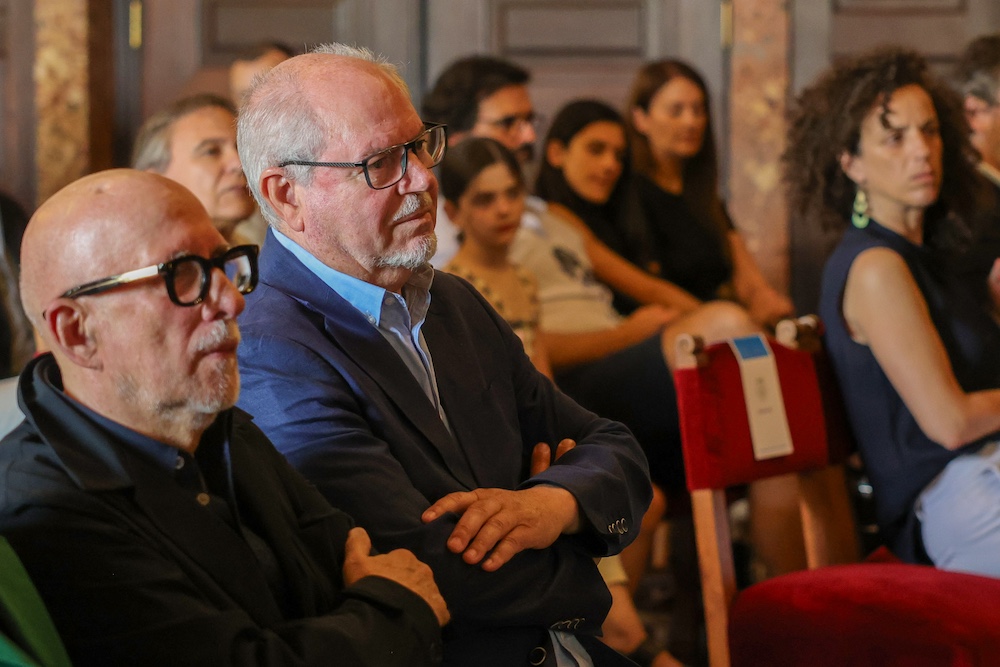 Homenagem ao arquiteto João Luís Carrilho da Graça - O homenageado e o presidente da Câmara, André Martins