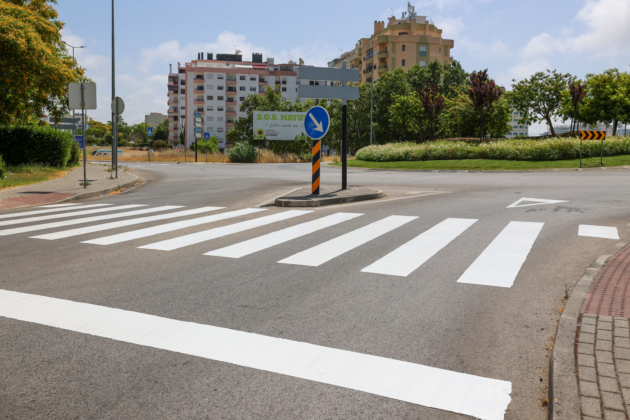 Manutenção de passadeiras e sinalização