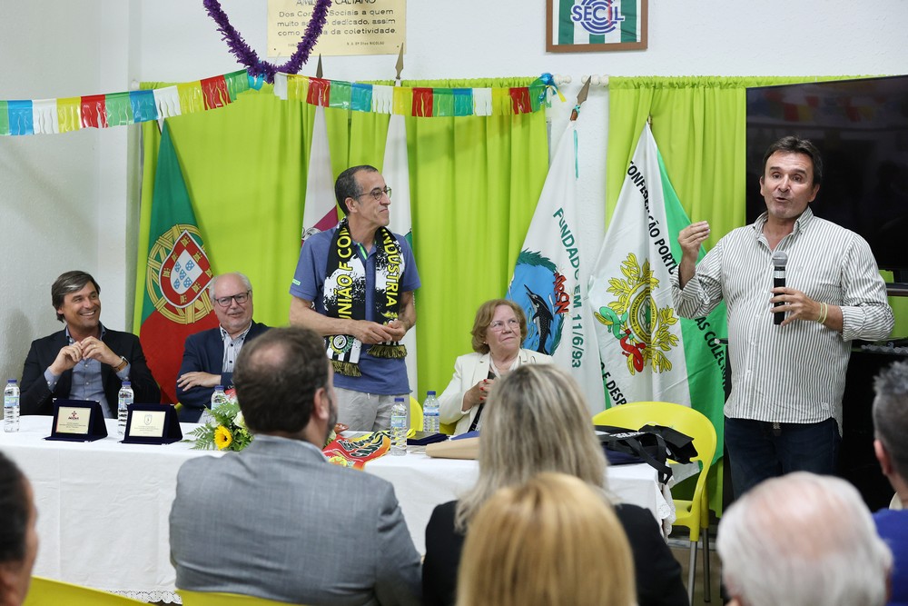 A cerimónia de aniversário da coletividade contou com a presença de representantes de muitas associações do concelho