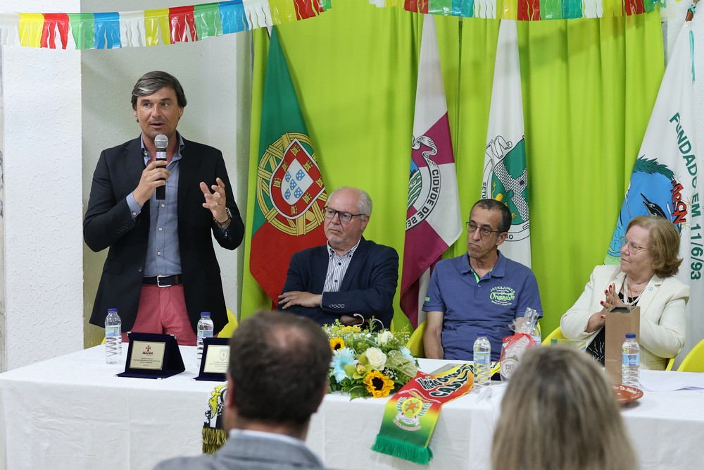 A cerimónia de aniversário da coletividade contou com a presença de representantes de muitas associações do concelho