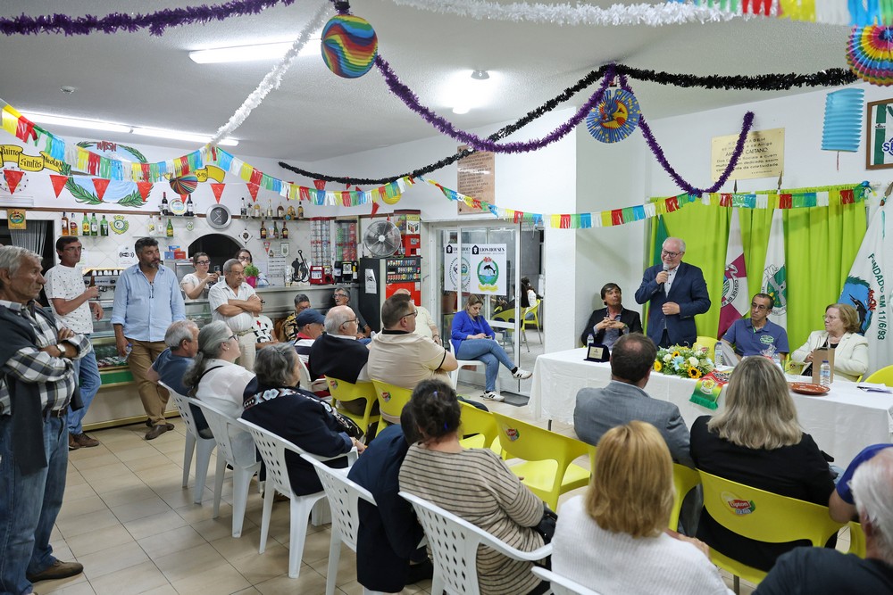 A cerimónia de aniversário da coletividade contou com a presença de representantes de muitas associações do concelho