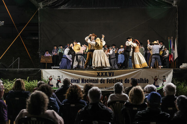 O encontro folclórico contou com apresentações dos ranchos de Canela, de São Bartolomeu de Messines, da Freguesia de Pussos, dos Fazendeiros de Montemor-o-Novo e da formação anfitriã