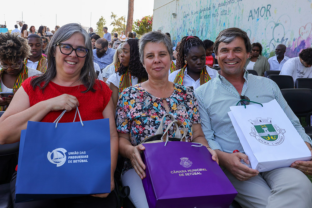 A vice-presidente da Câmara Municipal, Carla Guerreiro, e os presidentes da União das Freguesias de Setúbal, Fátima Silveirinha, e da Junta de Freguesia de São Sebastião, Luís Matos estiveram presentes no evento