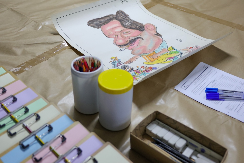 Caricaturas de Manuel Guimarães na Casa das Imagens