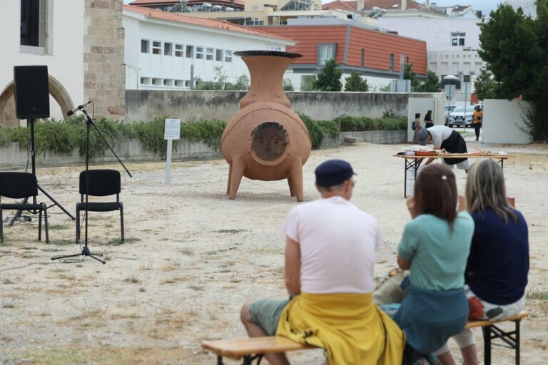 MAPS - Escultura de Alcindo Monteiro