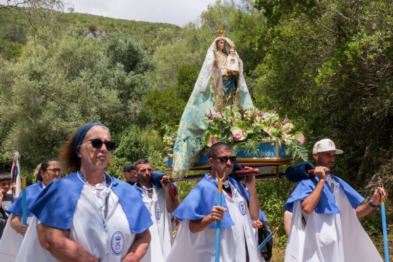 Cortejo e missa do Novo Círio de Nossa Senhora da Arrábida