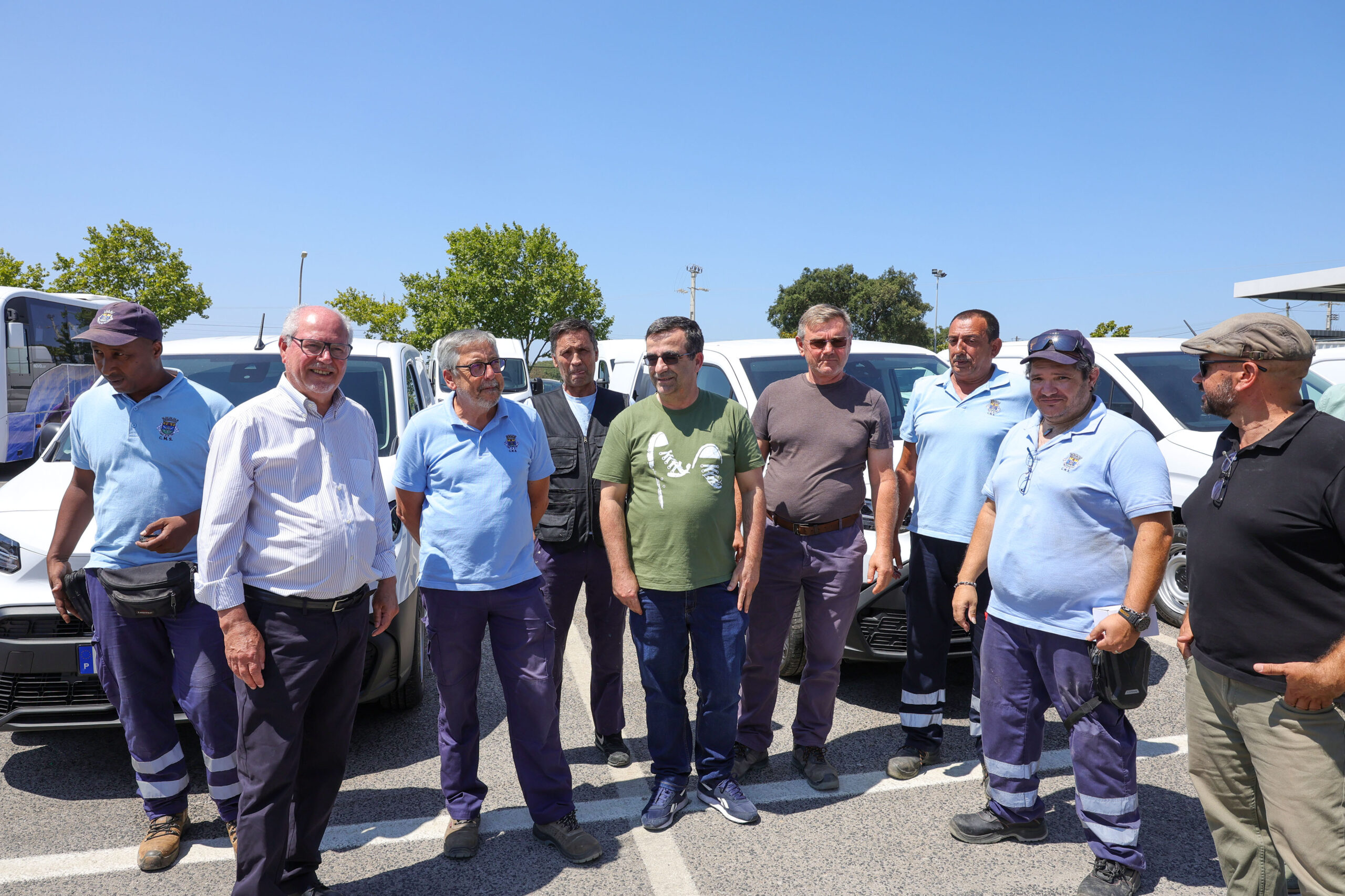 André Martins entregou 22 viaturas e duas máquinas aos serviços operacionais da autarquia