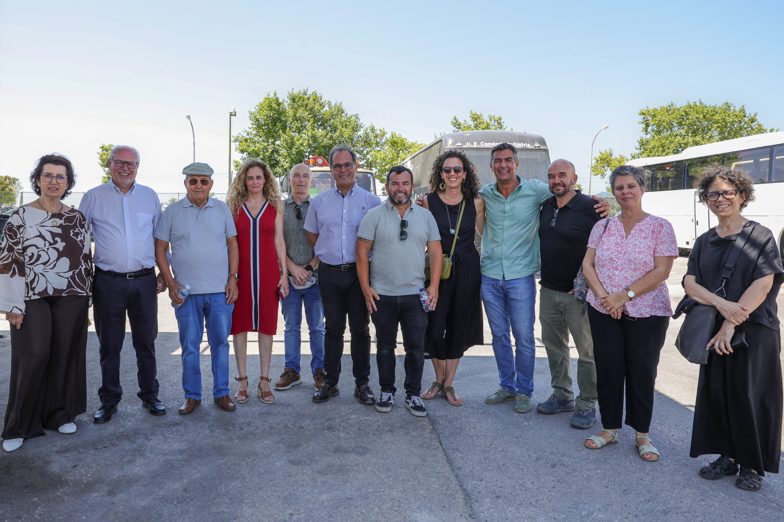 André Martins entregou 22 viaturas e duas máquinas aos serviços operacionais da autarquia