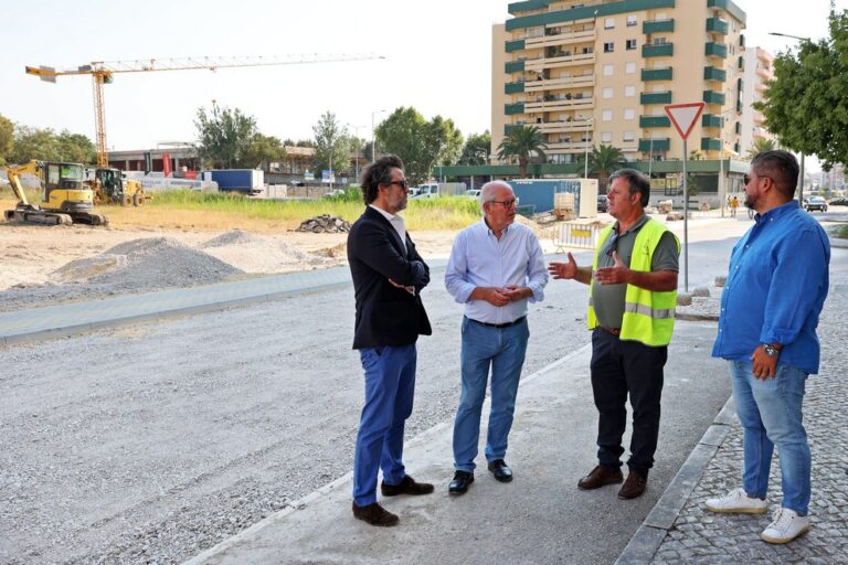 Visita à obra da Rua Major Perestrelo da Conceição