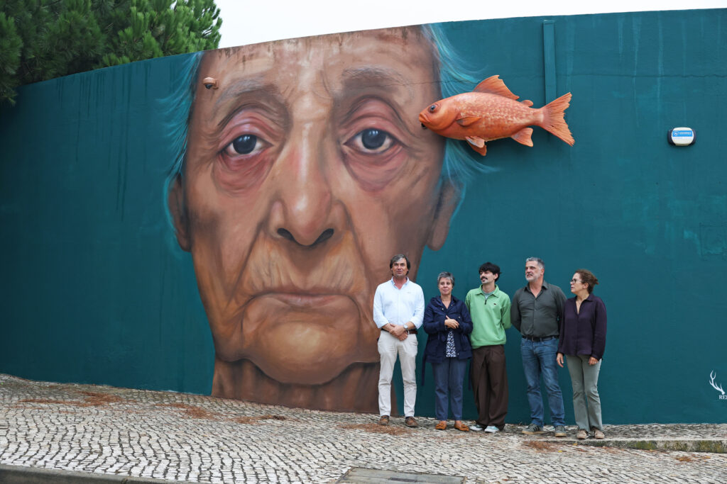 O mural "Biza" está na fachada do edifício da ENA na Avenida Belo Horizonte