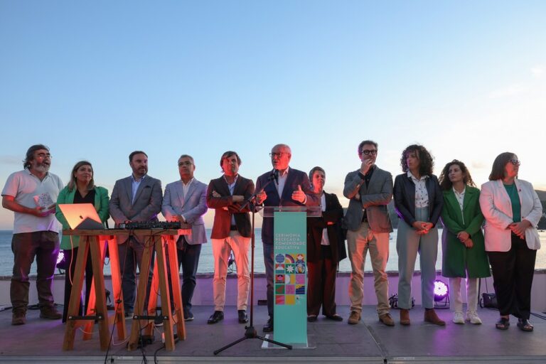 André Martins saudou os professores, os representantes dos alunos, os pais e encarregados de educação, os auxiliares de ação educativa e as amas