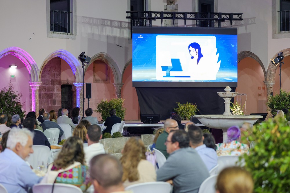 Cerca de 200 comerciantes e empresários assistiram à apresentação das plataformas do Setúbal Connect