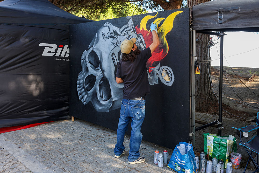 O programa destes dois dias foi preenchido de Workshops, concertos, live talks, concursos de personalização de motos e capacetes, espetáculos musicais e tasquinhas gastronómicas