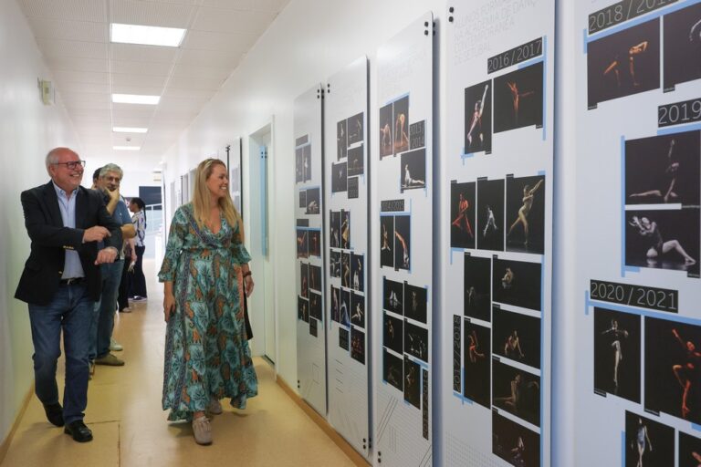 A visita contou com a presença de André Martins e das diretoras pedagógicas da ADCS, Iolanda Rodrigues e Marina Sacramento