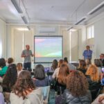 Destacou-se a animação sociocultural como uma atitude perante a vida e um processo de aprendizagem mútua, criação e partilha