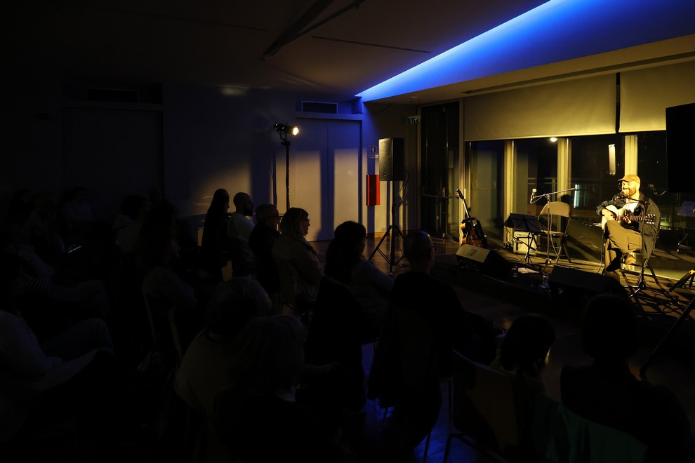 O evento cruza talentos nacionais e internacionais no universo da música de guitarra