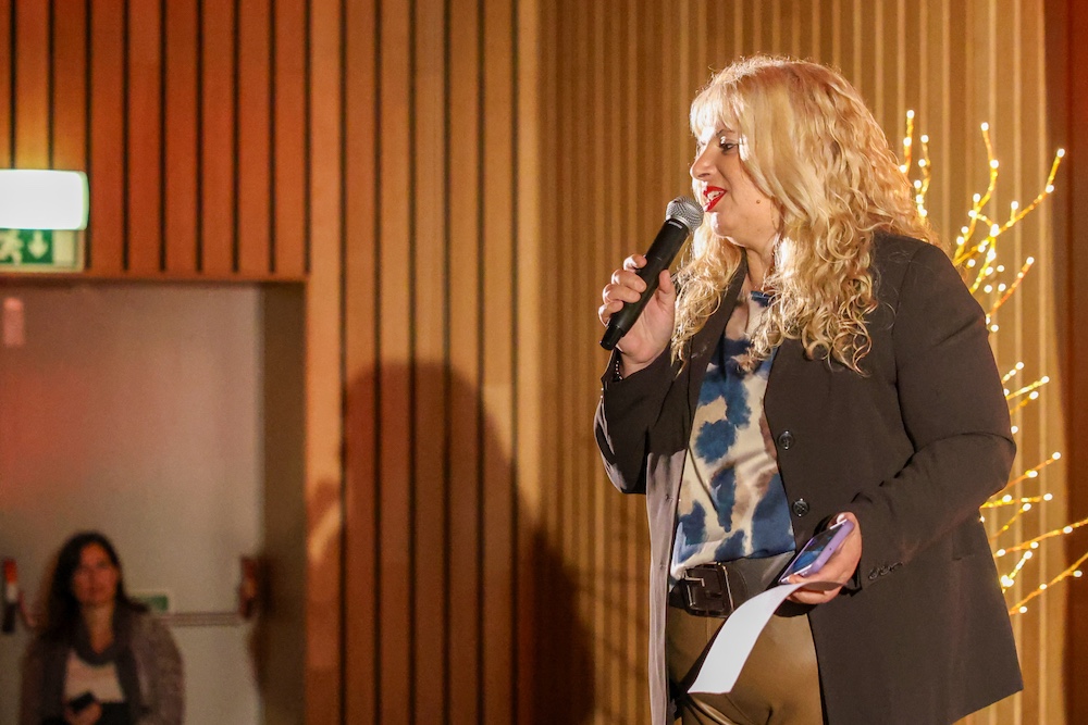 Apresentação de um dos momentos da tarde festiva, que integrou várias atuações musicais e intervenções dirigidas à comunidade sénior