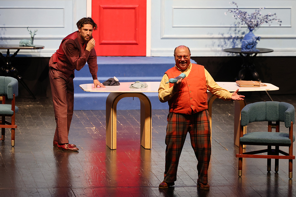 Encenação de Paulo Sousa Costa e texto do premiado autor francês Francis Veber