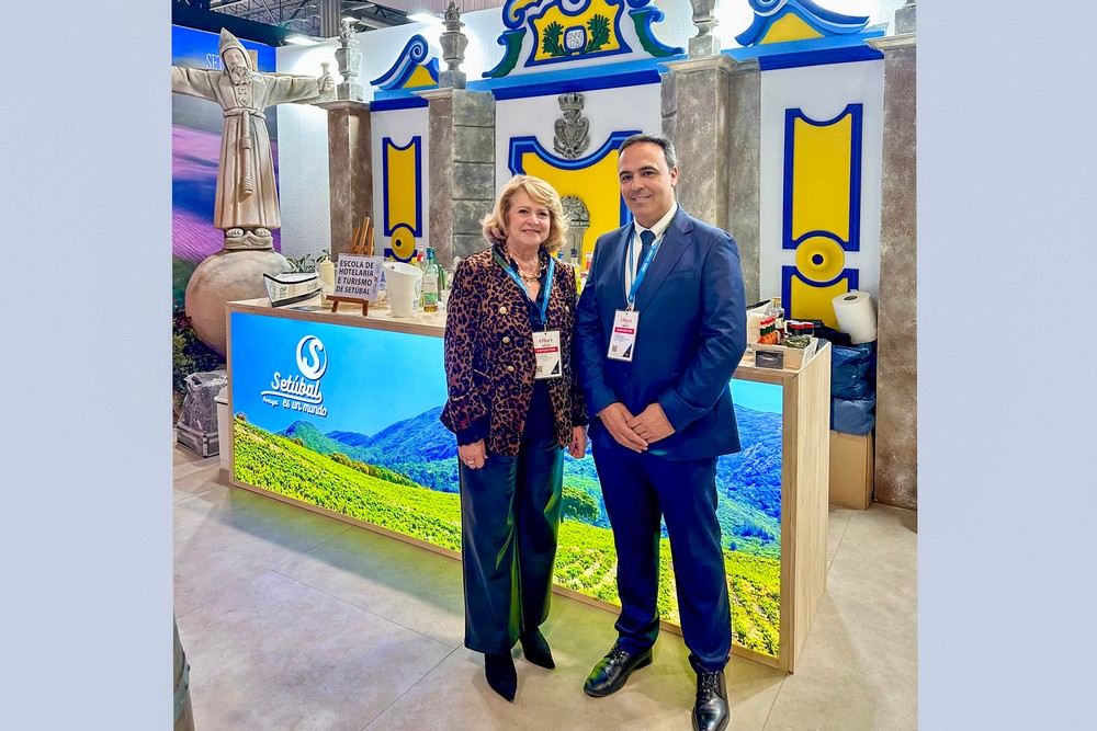 A inauguração contou com as presenças da presidente da Câmara Municipal de Setúbal, Maria das Dores Meira, e do vereador Bruno Russo