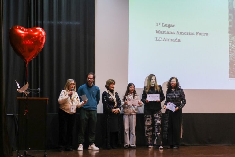O evento entregou prémios no âmbito das edições 2025/2026 do Concurso Internacional do Cartaz da Paz e do Concurso Distrital de Textos da Paz