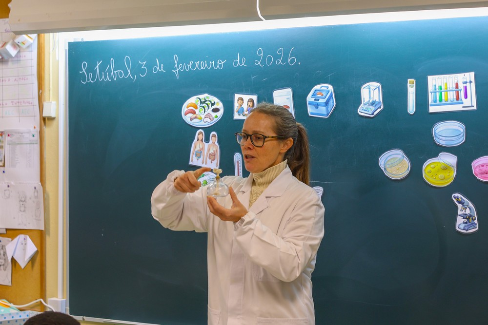 A iniciativa integrou três oficinas dinamizadas por Inês Mira, médica veterinária e investigadora