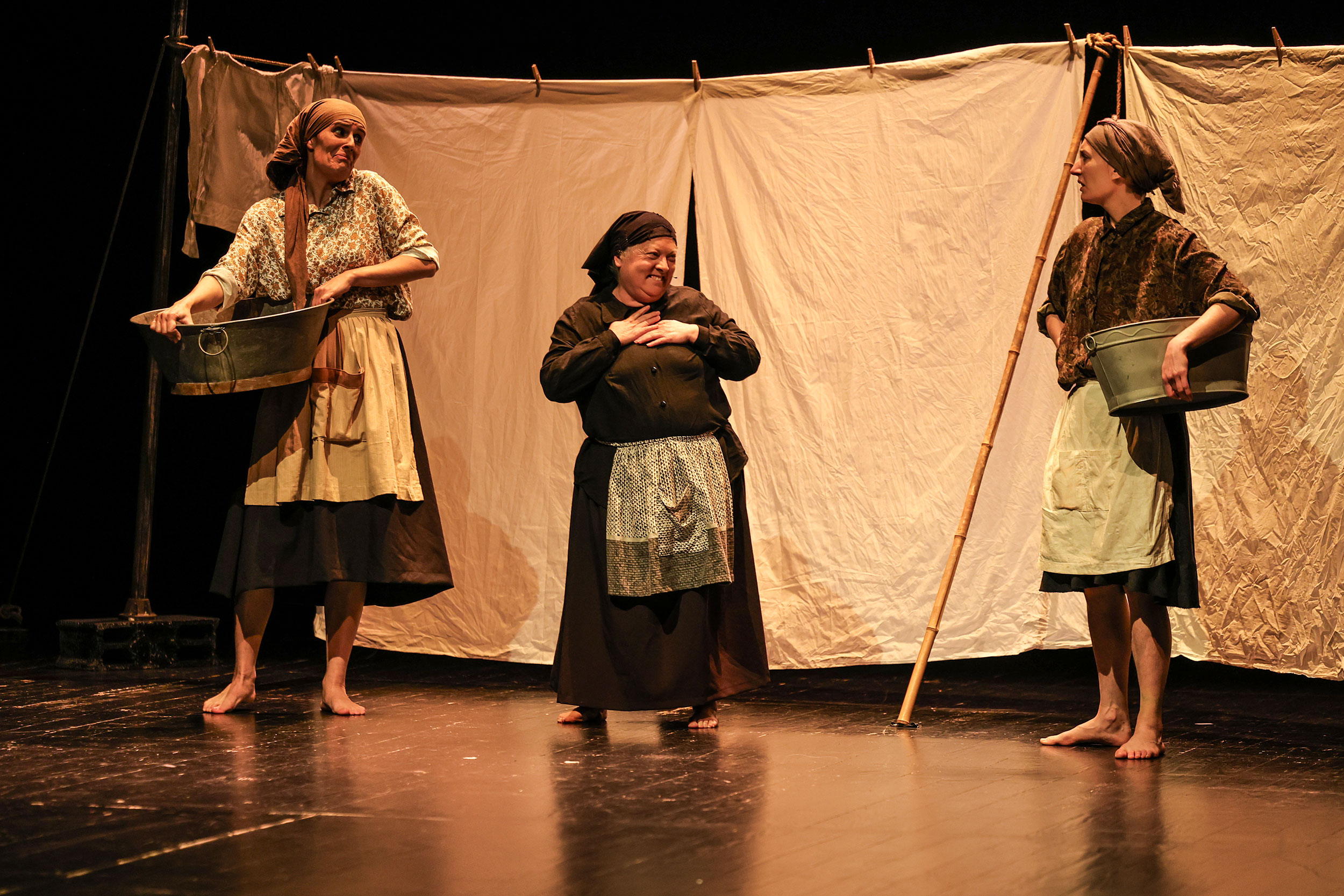 Teatro Estúdio Fontenova - Nos Mares do Fim do Mundo