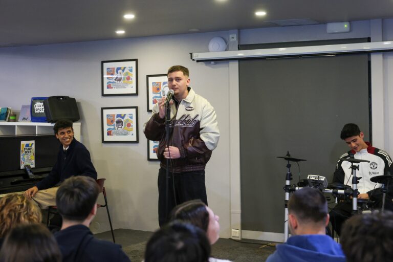 “Tuba de Ensaio” - Rodrigo Mira