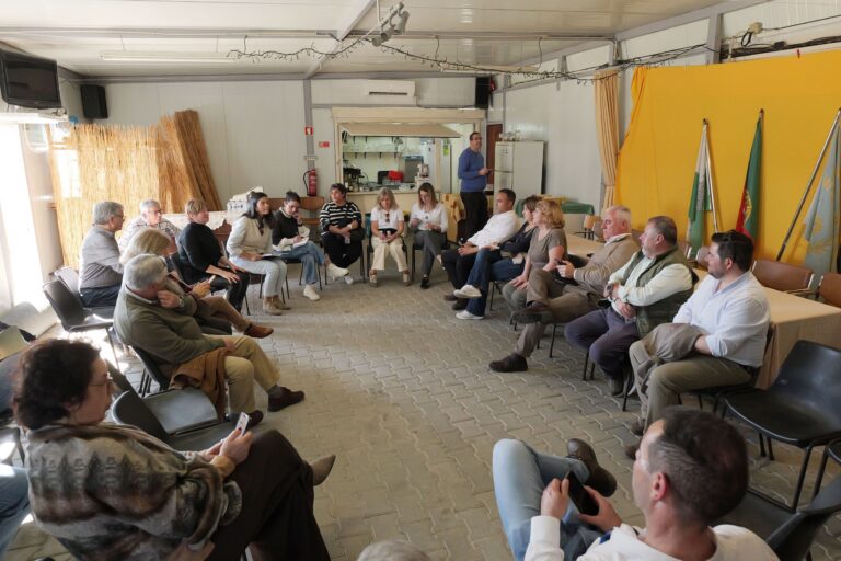 Novo ciclo do Ouvir a População, Construir o Futuro, programa que abrange todo o concelho, teve início em Azeitão