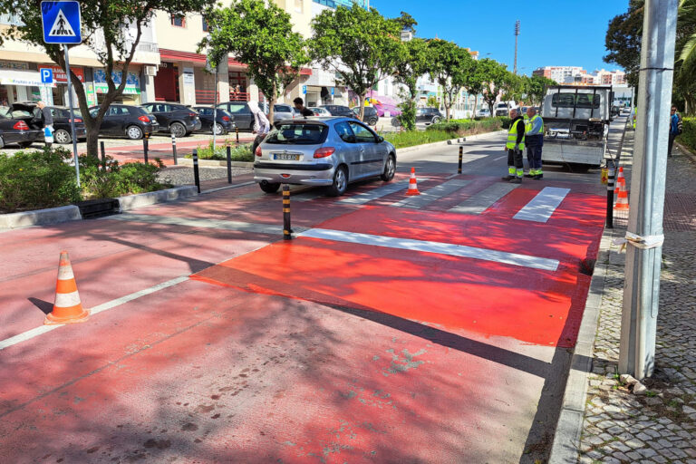Pinturas Rodoviárias Av. 22 de Dezembro