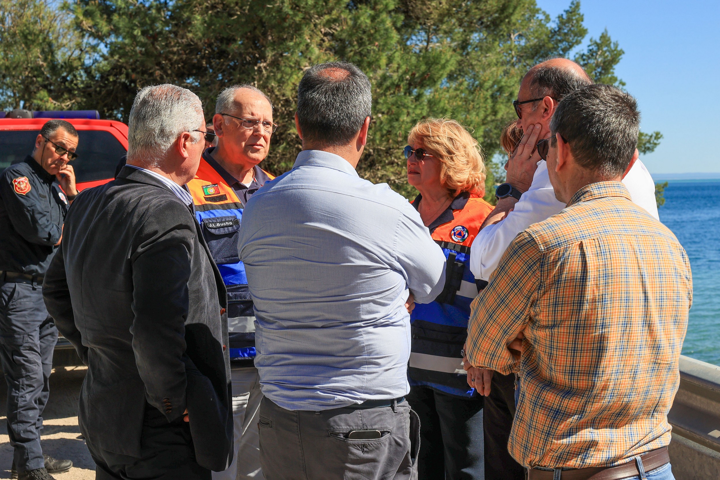 Maria das Dores Meira esteve também acompanhada pelo administrador dos SMS José Alexandre e por responsáveis da proteção civil