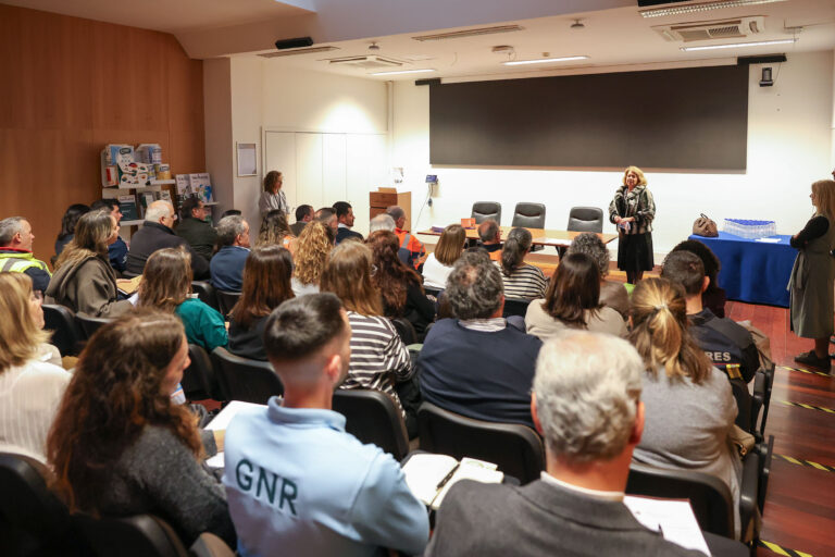 O grupo tem mais de três dezenas de elementos