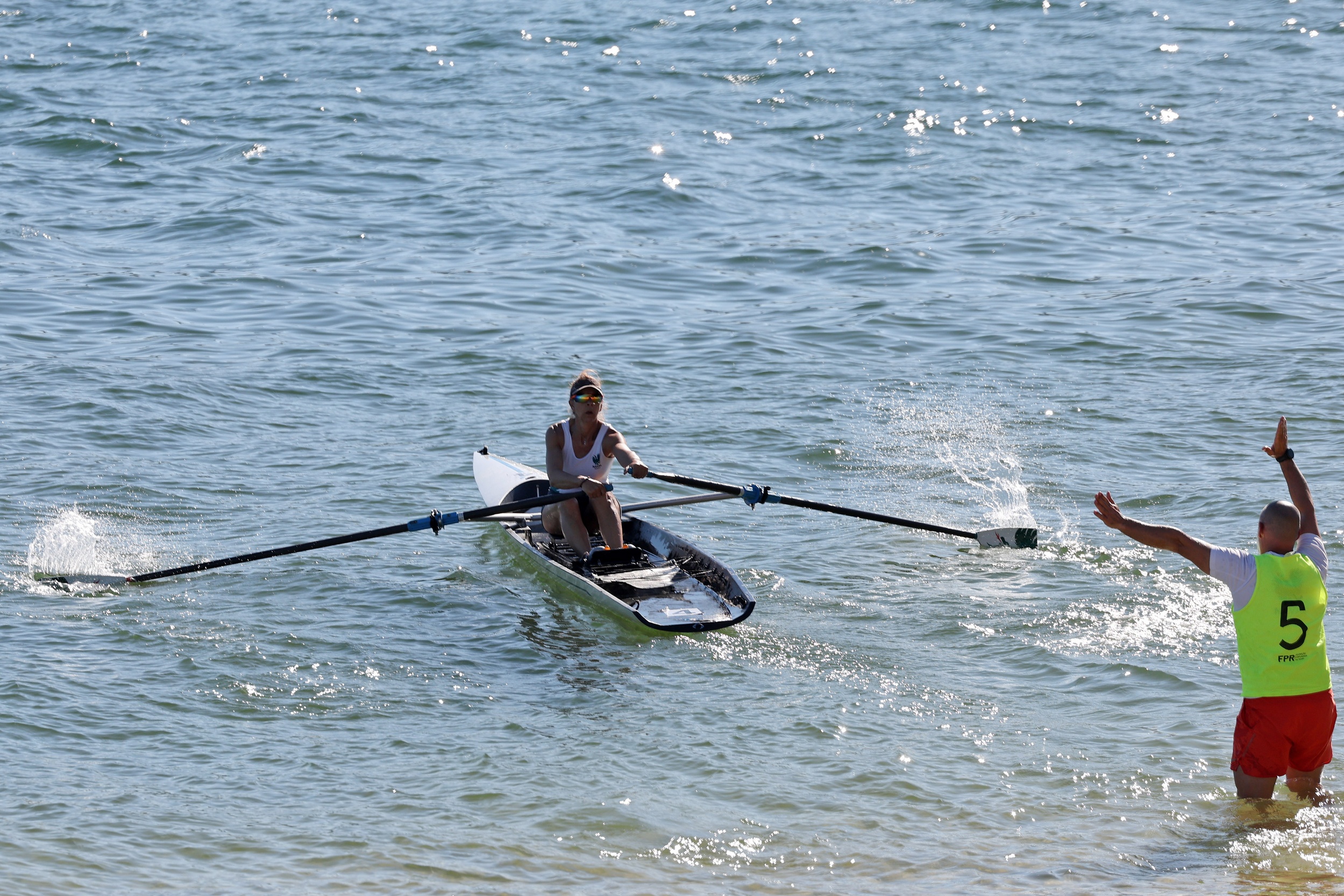 A competição foi disputada em embarcações de um e de dois remadores, com tripulações masculinas, femininas e mistas