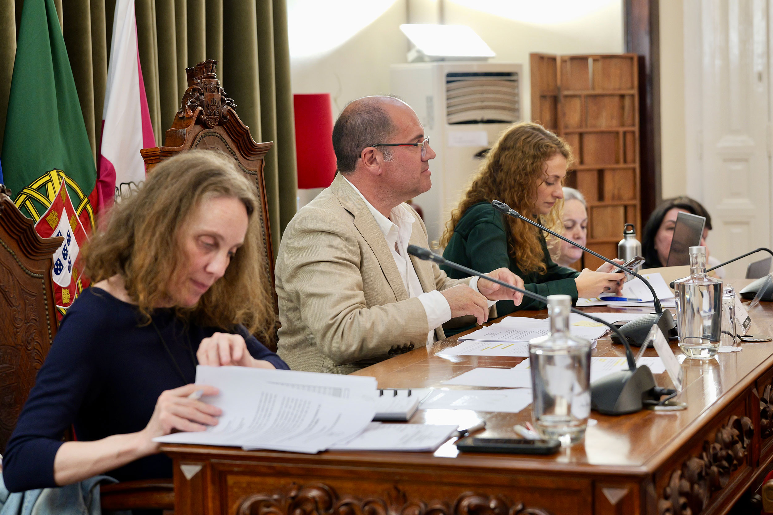 O Orçamento e as Grandes Opções do Plano da Comunidade Intermunicipal da Península de Setúbal aprovados pela Assembleia Intermunicipal, numa reunião realizada na Sala de Sessões dos Paços do Concelho de Setúbal