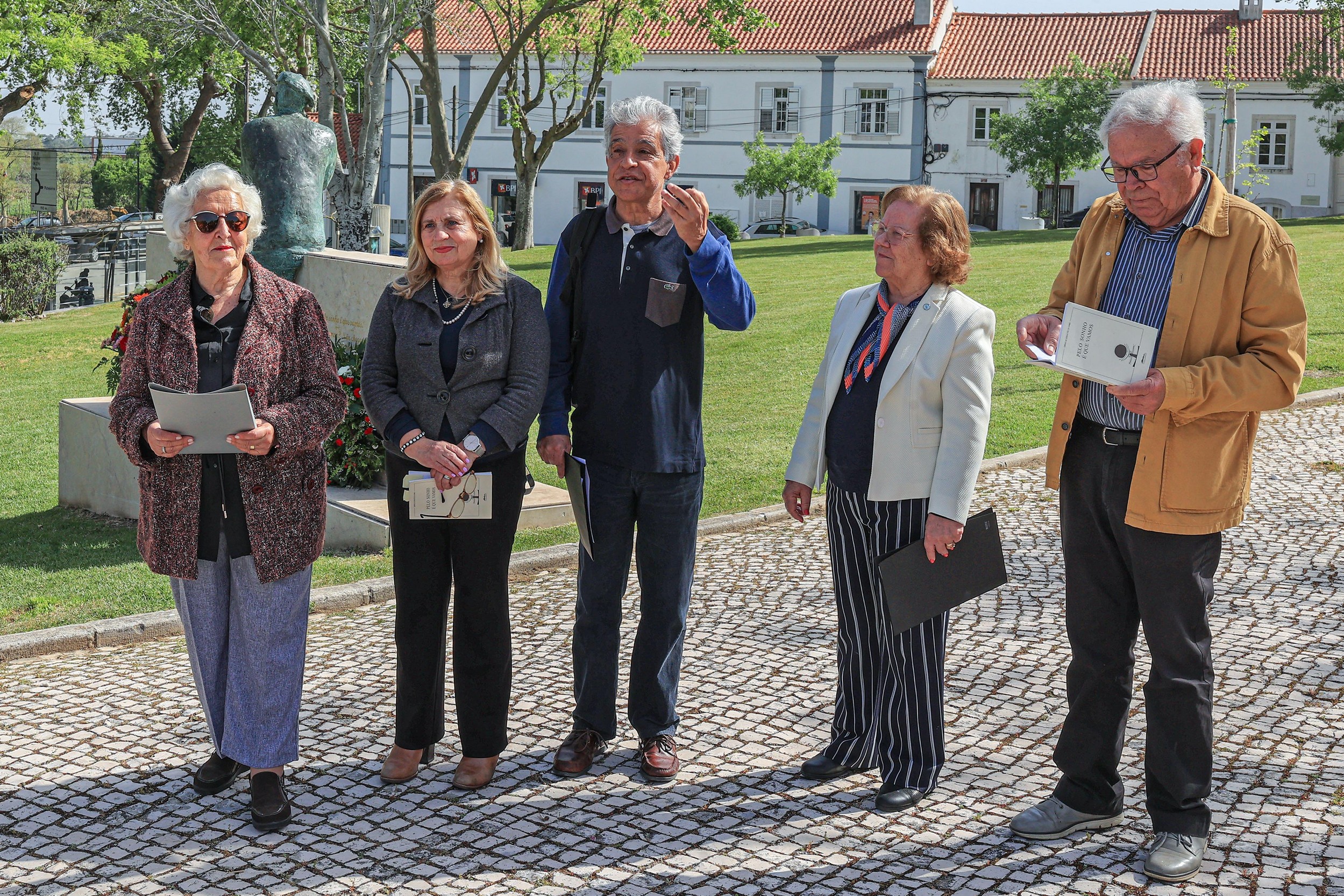 Homenagem que destacou o legado literário e pedagógico do poeta da Arrábida e a atualidade da sua obra