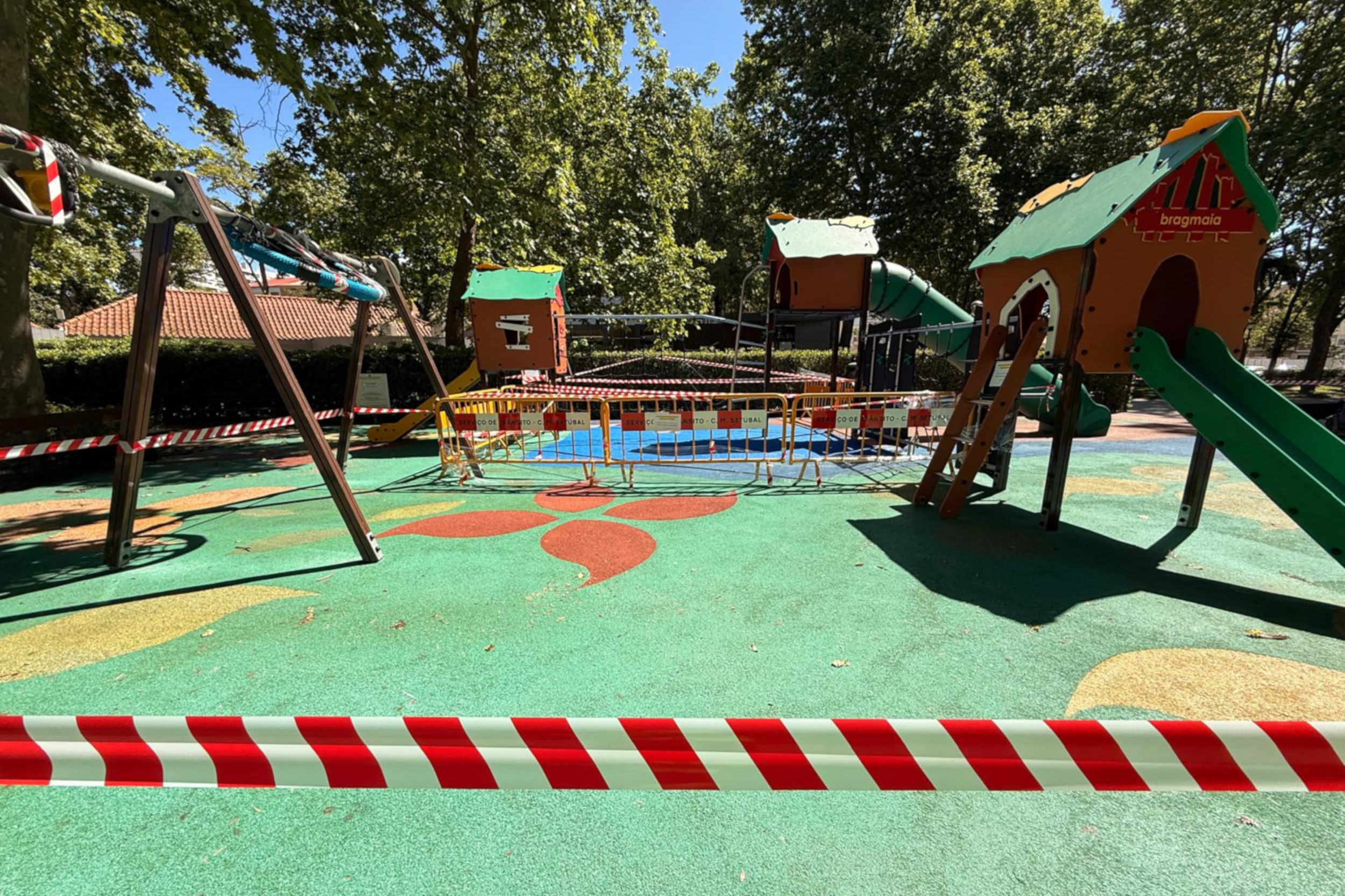 Parque Infantil do Bonfim Interdito