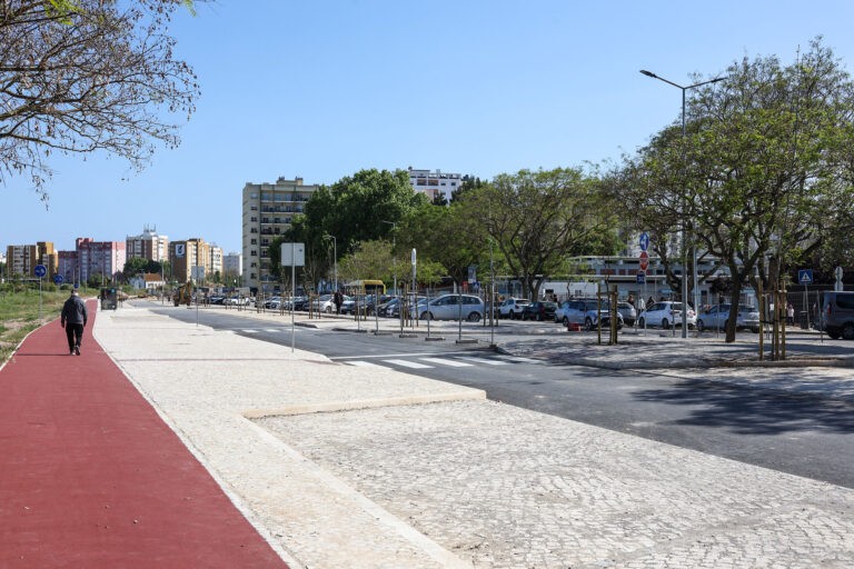 Rua Eng.º Henrique Cabeçadas- Abertura da via nascente