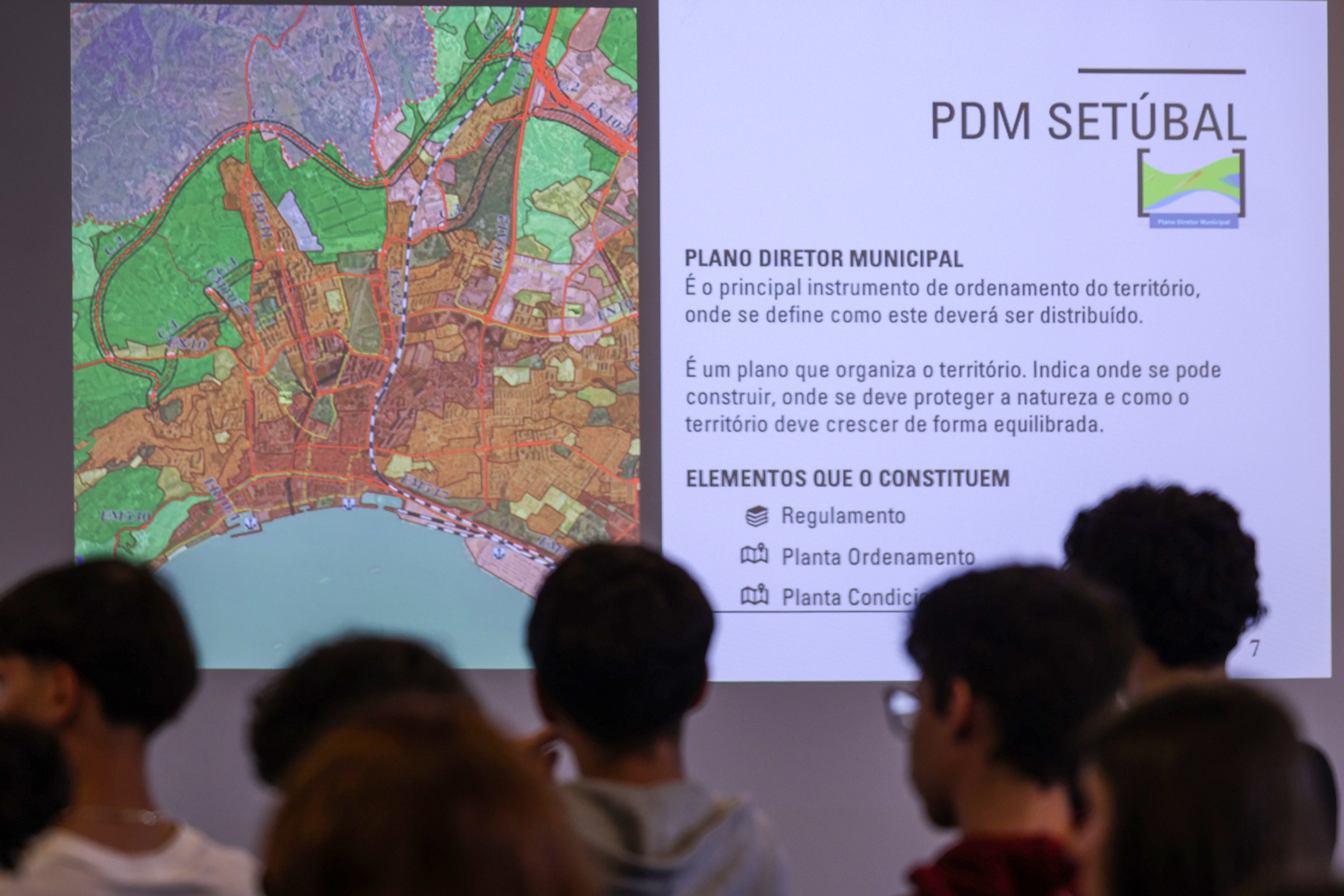 Foi realçada a importância do planeamento e instrumentos urbanísticos no desenvolvimento da cidade